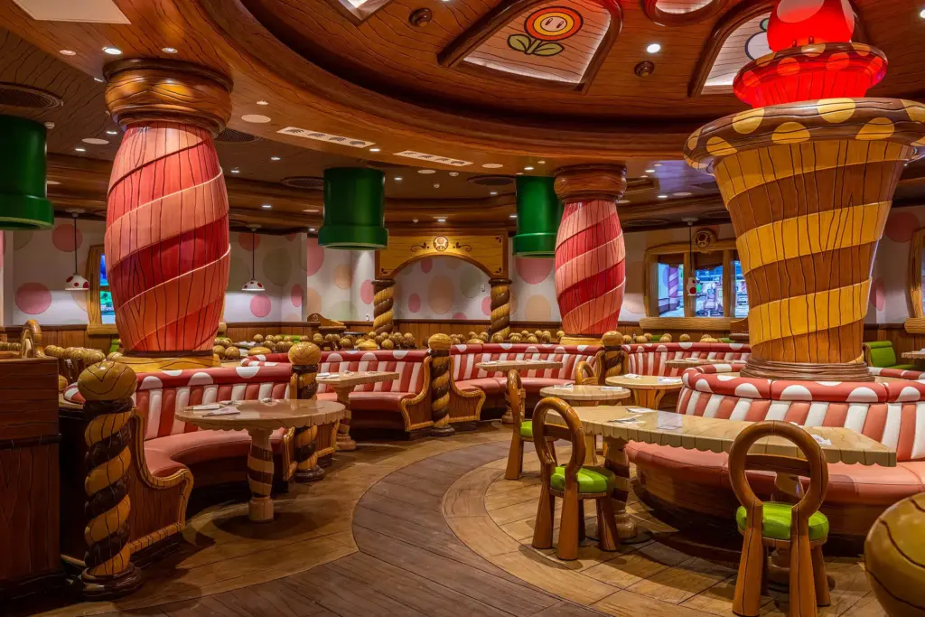 Inside view of the restuarant 