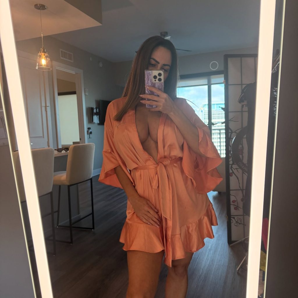 Ava Addams Best MILF OnlyFans mirror selfie