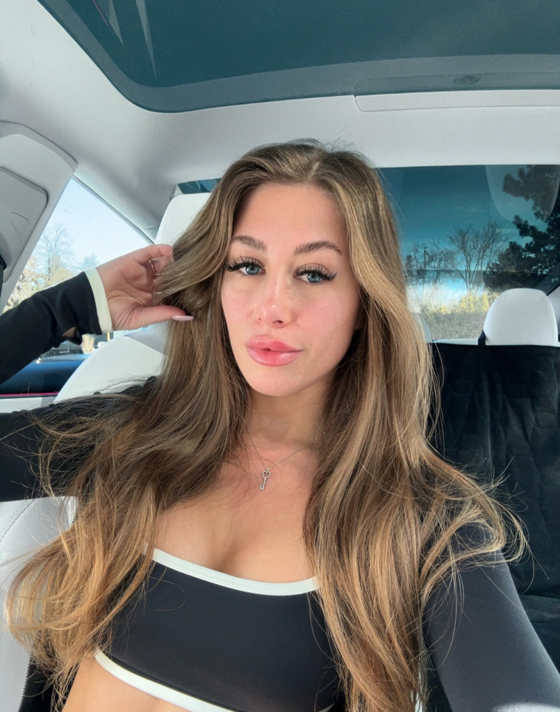 Sophie Annaston photo