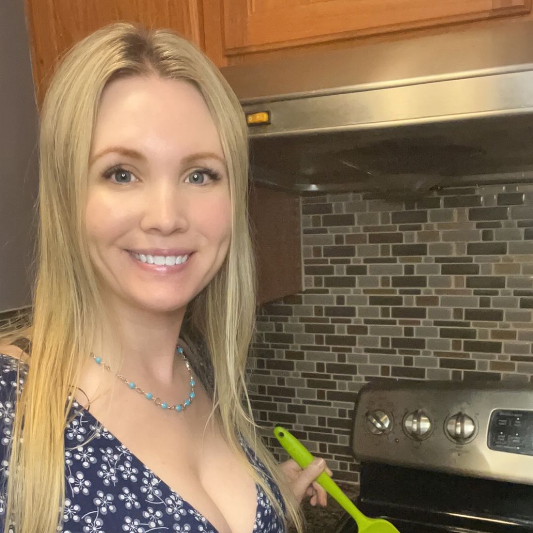 Holly Jane Johnston profile photo