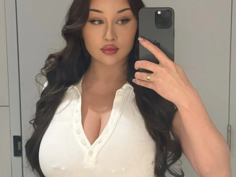 Louisa Khovanski profile photo